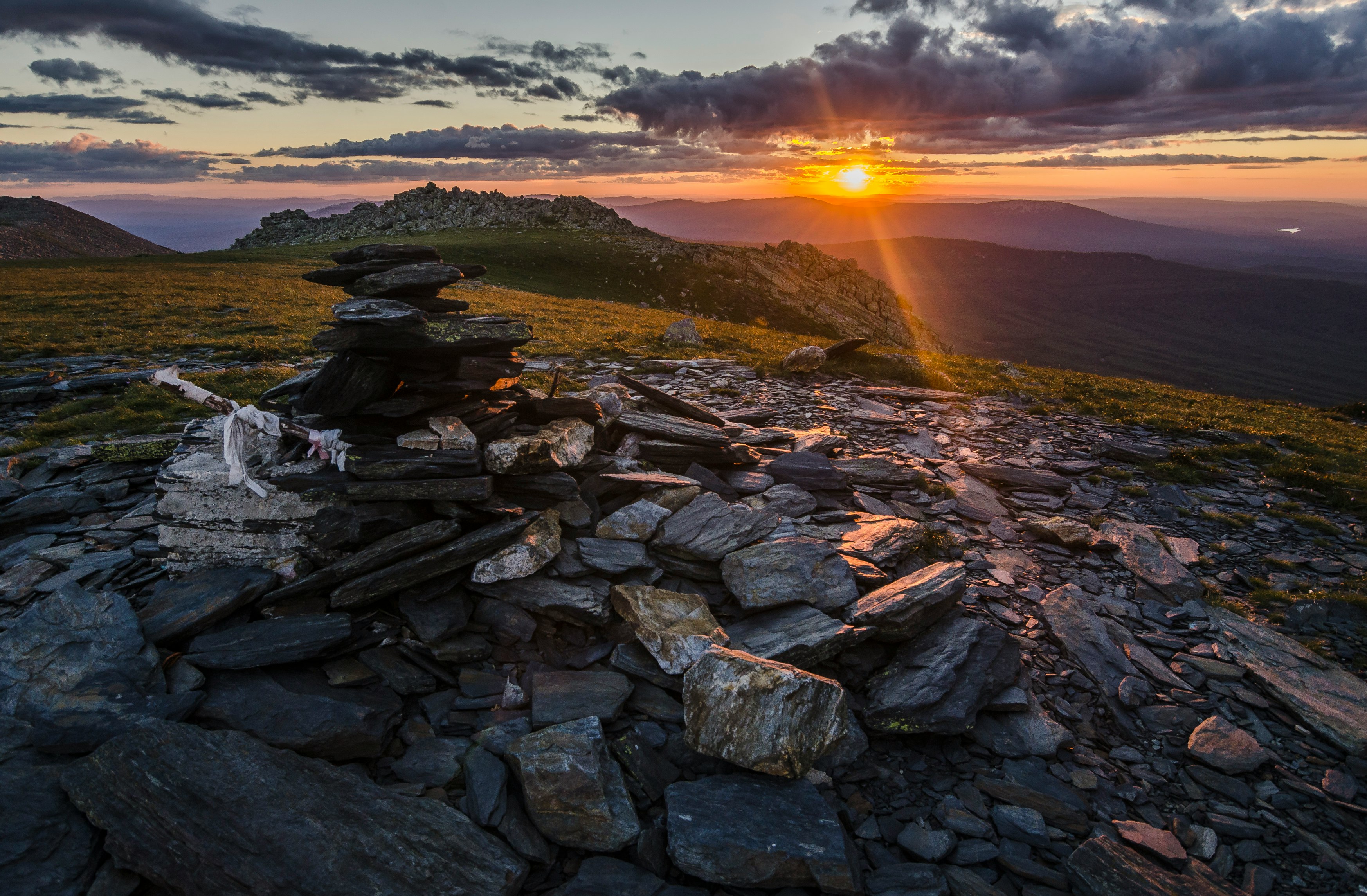 closeup photo of rocks during golden hour